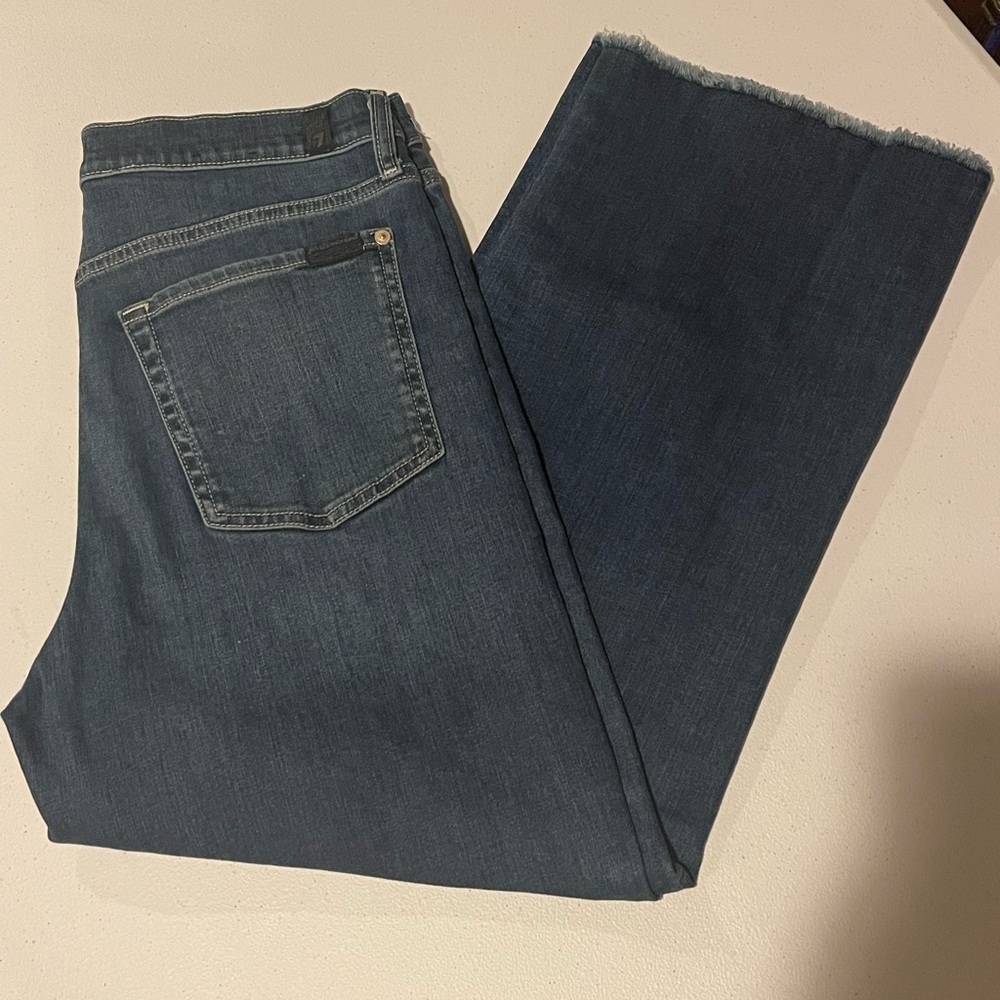NWOT Women’s 7 Seven Jeans Cropped Alexa Size 30